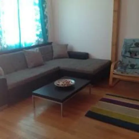 Novi *